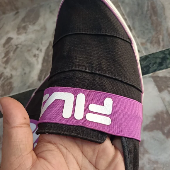 Fila - Picture 9 of 10